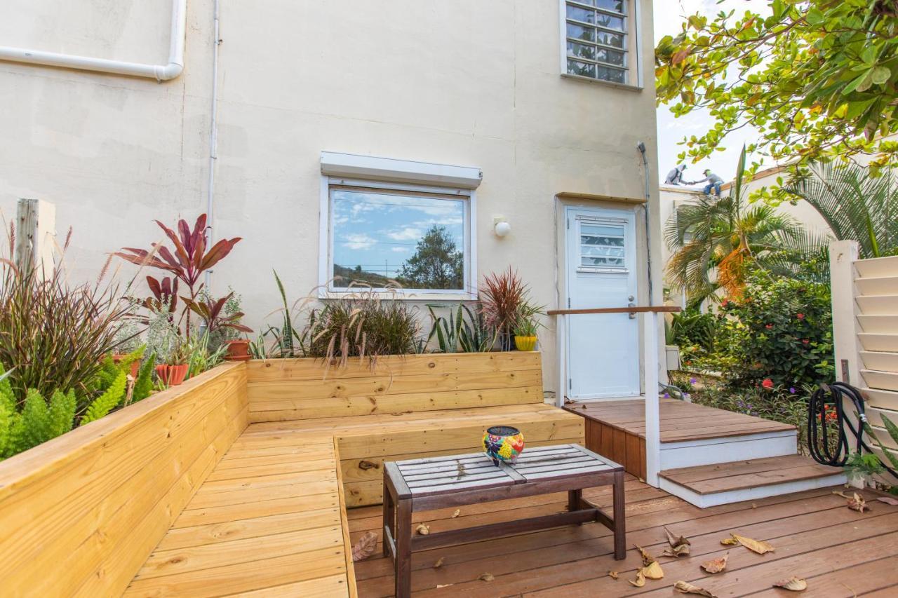 Casa Azul Villa East End  ภายนอก รูปภาพ
